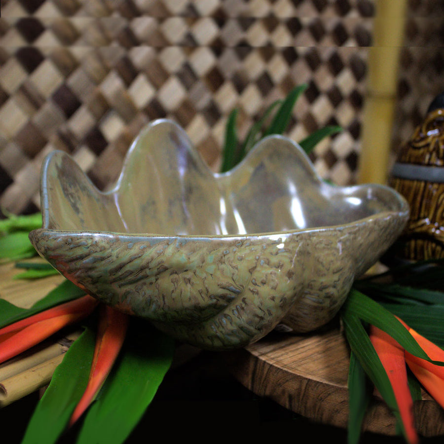 Clamshell Bowl
